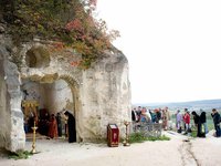 Лядовський Усікновенський скельний чоловічий монастир